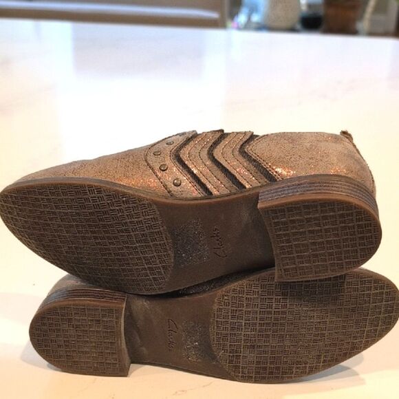 Collection By Clark's Studded Metallic Leather Slip-On Loafers Size 7.5 - Picture 9 of 10